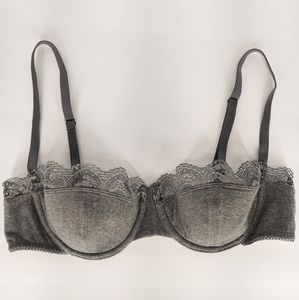 Victoria's Secret Grey W/ Lace and Underwire Bra Sz 34B